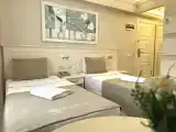 Kismi Deniz Manzarali Oda
