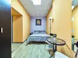 Двухместный номер с двуспальной кроватью и дополнительной кроватью