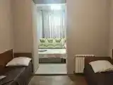 Четырехместный номер с общей ванной комнатой