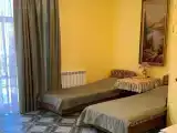 Трехместный номер с балконом