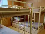 Кровать в общем 4-местном номере