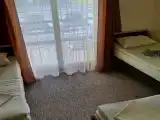 Трехместный номер с балконом