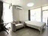 Апартаменты Green Palace 7 (Посещение банного комплекса (сочибаня.рф - сауна, купели, мангал, беседка) в подарок при бронировании от 30 т.р. - 3 часа, 45 т.р. - 5 часов)