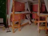Кровать в 6-местном общем номере