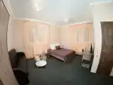Номер полулюкс с 1 двуспальной кроватью