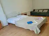 Студия на четырех человек