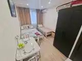 Трехместный номер с собственной ванной комнатой