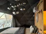 Четырехместный номер с видом на озеро