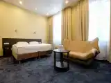 Джуниор Сюит