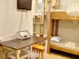 Кровать в общем 8-местном номере