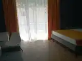 Трехместный номер «Комфорт» с душем
