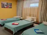 Трехместный номер с душем и туалетом
