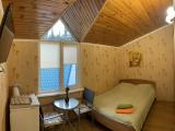 Четырехместный номер с ванной комнатой