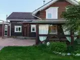 Коттедж с собственным бассейном