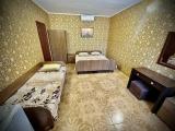 Номер стандарт с 1 односпальной и 1 двуспальной кроватью