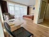 Трехместный номер с балконом