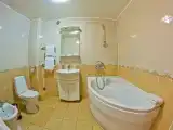 Номер люкс с 1 двуспальной кроватью