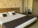 Трехместный номер с балконом
