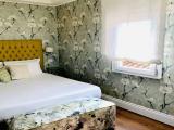 Junior Suite, 1 Queen Bed, City View, Tower (stair access only)