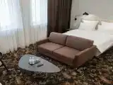 Джуниор Сюит