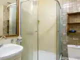 Одноместный номер с общим душем и туалетом