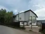 Кровать в общем номере для мужчин и женщин с 10 кроватями