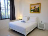 Suite with Garden View