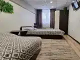 Семейный номер с общей ванной комнатой