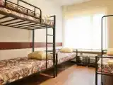 Четырехместный номер с общей ванной комнатой