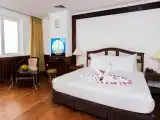 Junior King Suite Ocean View