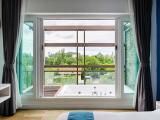 Penthouse 2 Bedroom Pool View Jacuzzi