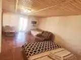 Трехместный номер с видом на бассейн