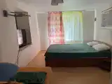 Трехместный номер с душем