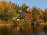 Коттедж с видом на озеро