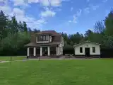 Дом с балконом