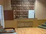 Двухкомнатный пятиместный номер с 5ю односпальными кроватями, с удобствами