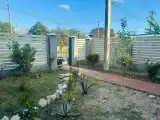 Дом с собственным двориком и кухней