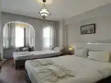 ANTIQUE Three bedroom Apartment