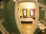 Cемейный номер с собственной ванной комнатой