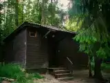 Коттедж 2+2 с двуспальной двухъярусной кроватью
