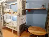 Нижнее местно на двухярусной кровати в 4-х местном женском номере