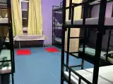 Кровать в общем номере для мужчин