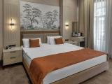 Luxury Double Room, 1 King Bed, Smoking, Park View