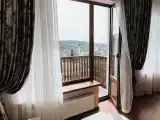 Номер Делюкс