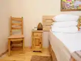 Просторный двухместный номер с 2 отдельными кроватями