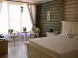 Люкс с видом на бассейн