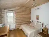 Стандартный двухместный номер с двуспальной кроватью (№3 и 8)