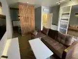 Номер-студия с кроватью размера "king-size" и диван-кроватью