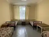 Пятиместный номер с  односпальными кроватями