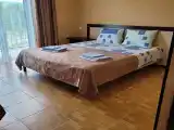 Трехместный номер с балконом